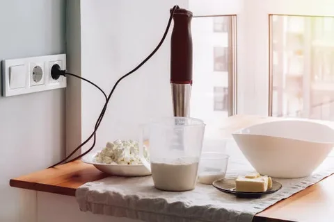 Unlock Blending Perfection: The Essential Immersion Blender Cup